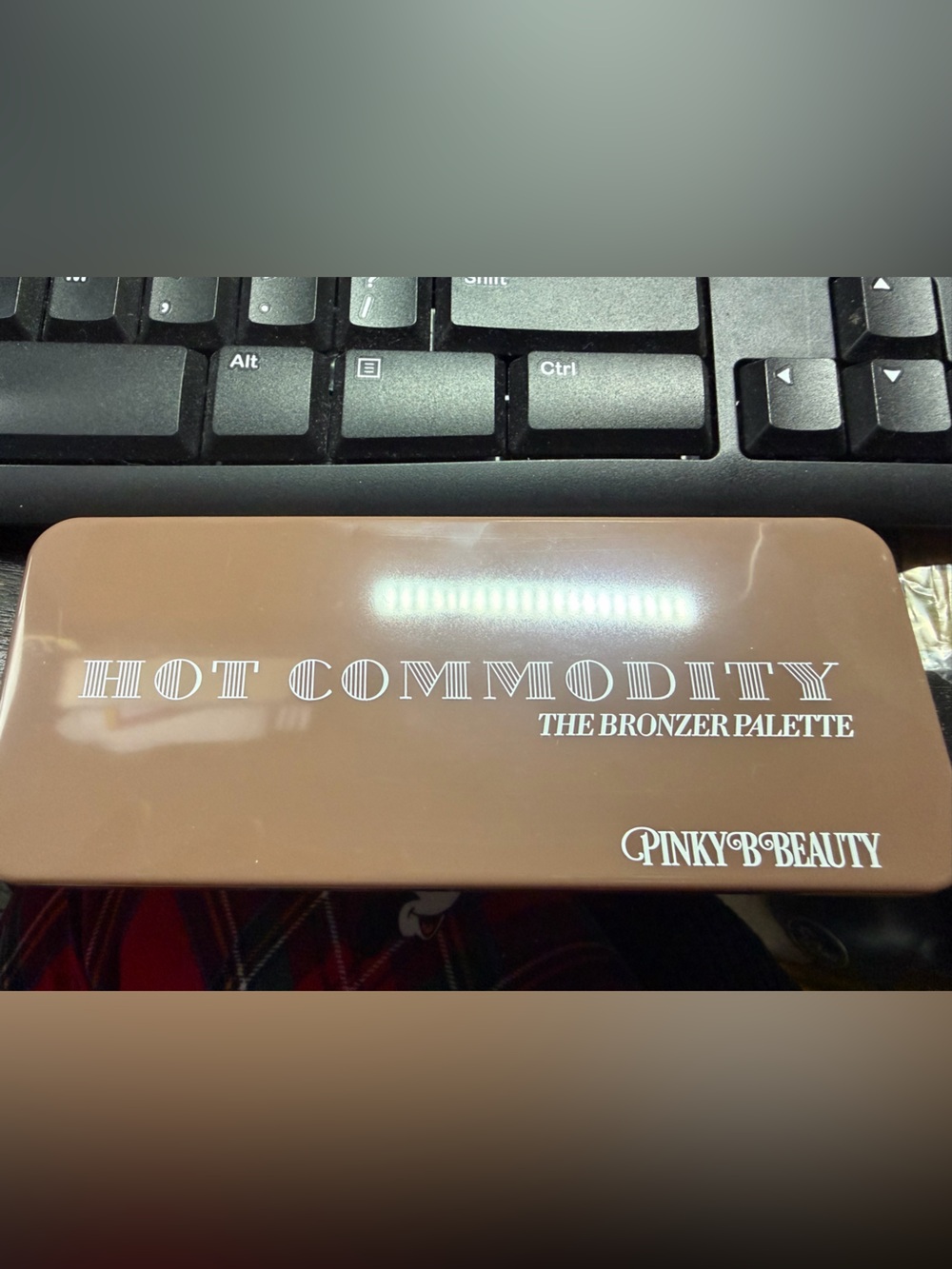 Hot Commodity Bronzer Palette
